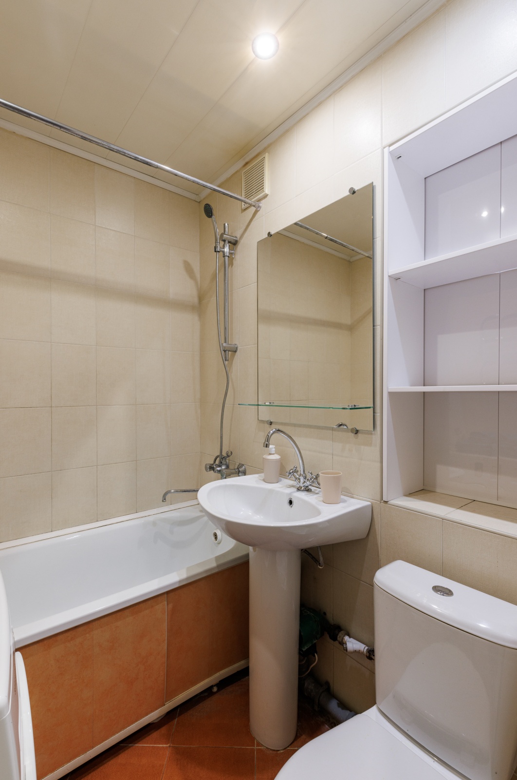 2-к квартира на ул. Мезенцева, 36А