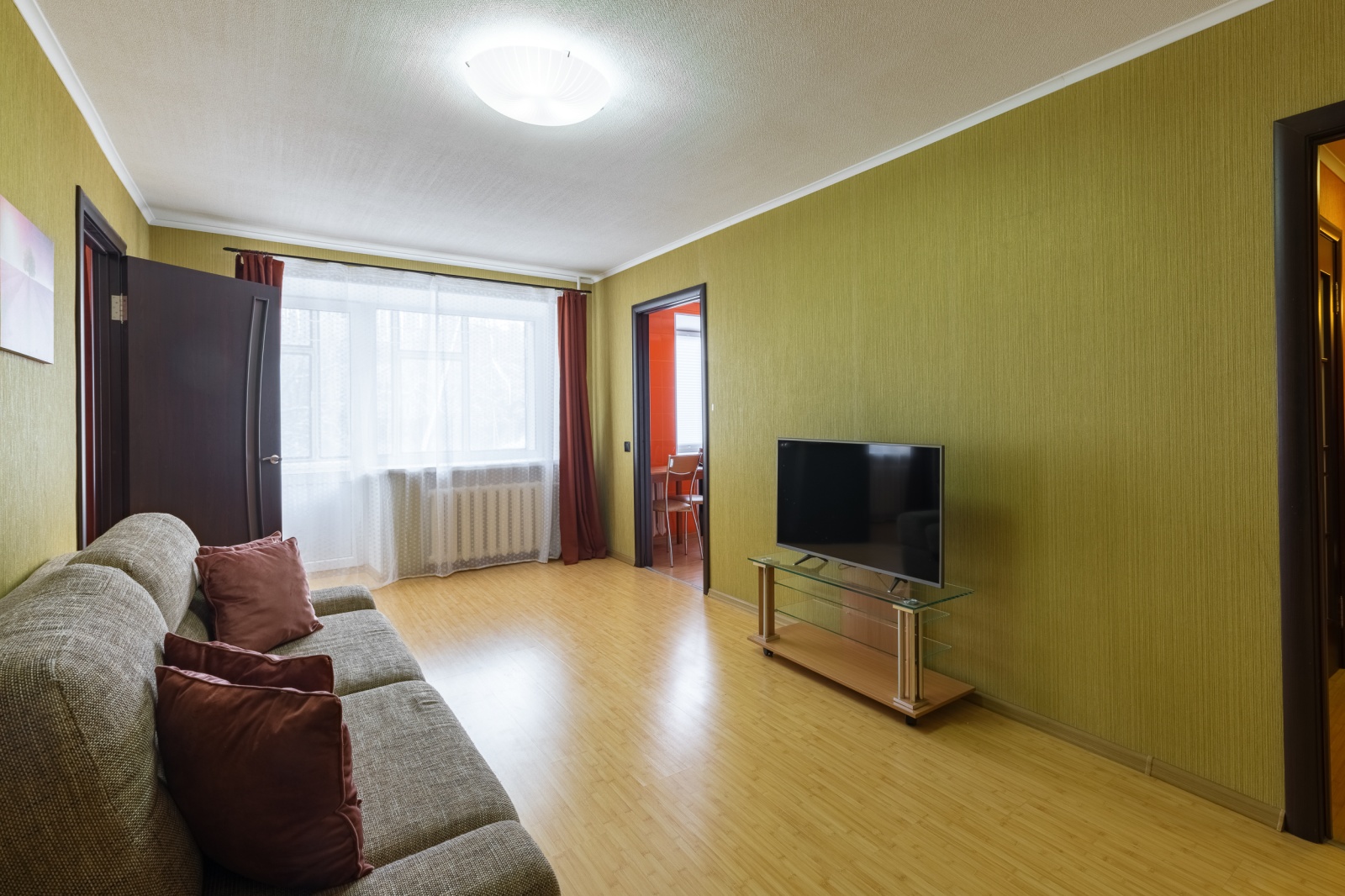 2-к квартира на Бундурина 34а