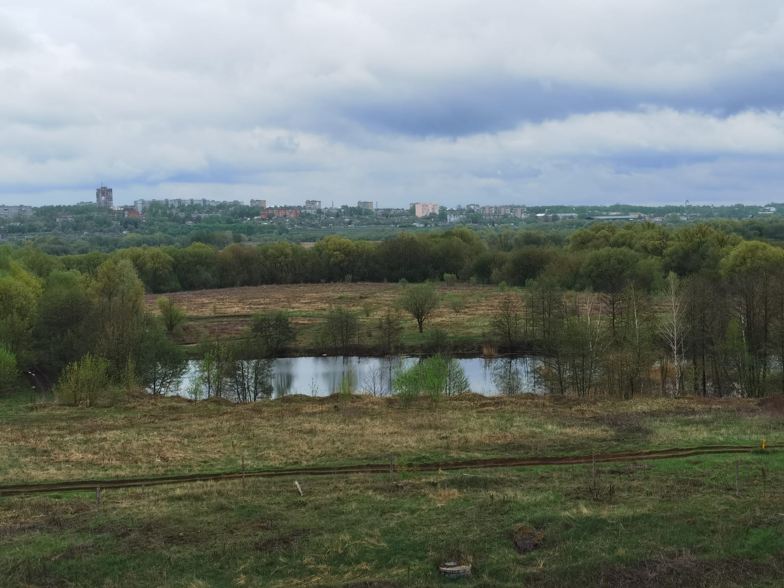 Суворовское училище, Глобус, Леруа Мерлен, Чермет