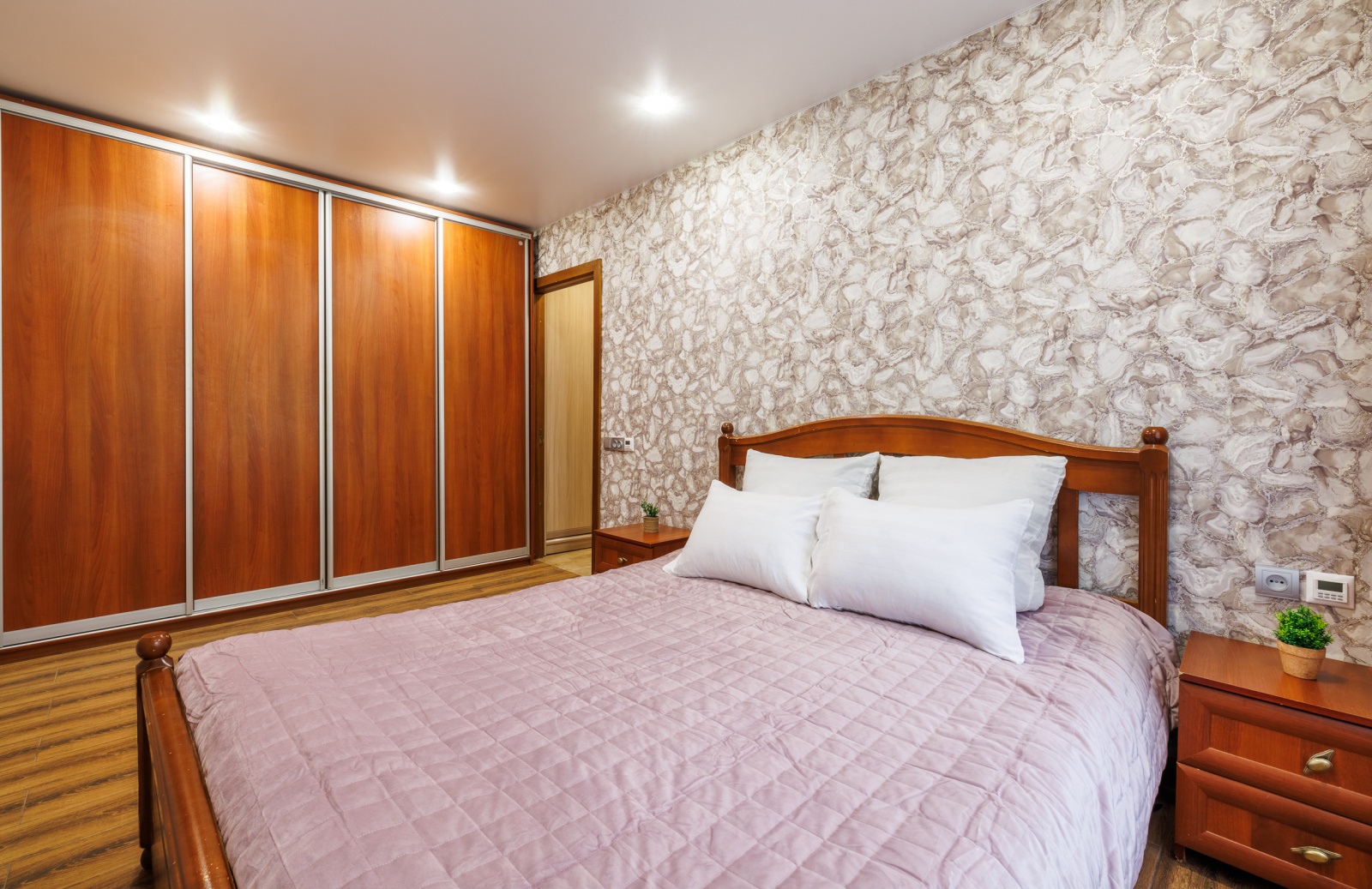 2-к квартира на ул. Николая Руднева, 27