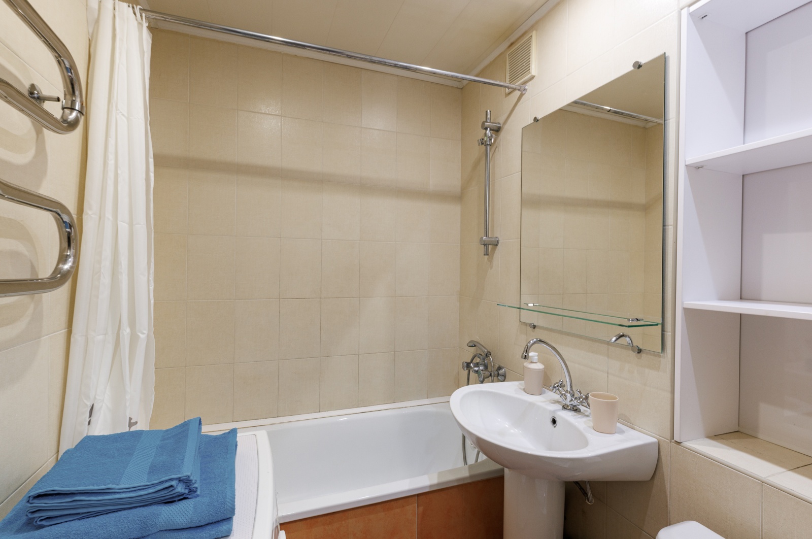 2-к квартира на ул. Мезенцева, 36А