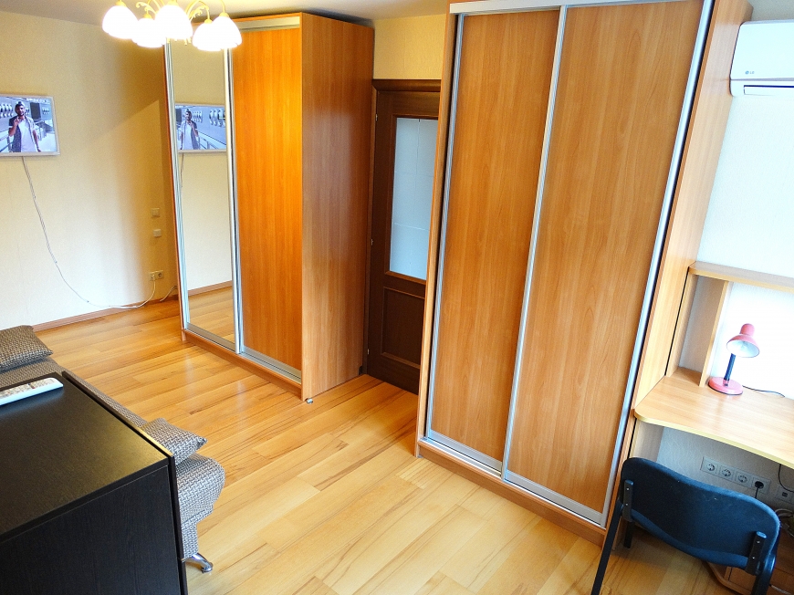 Inndays Баженова,12